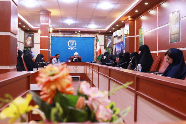 نشست هم اندیشی مدیرکل تبلیغات اسلامی استان ایلام با دانش آموزان عضو انجمن‌های اسلامی مدارس شهرستان ایلام