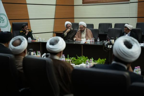 مدیر حوزه علمیه کرمان بر بهره‌برداری از ظرفیت‌های مذهبی تأکید کرد.