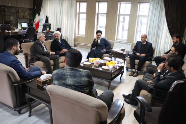 نشست نمایندگان مجلس با مدیرکل امور مجلس سازمان و مدیرکل تبلیغات اسلامی آذربایجان شرقی