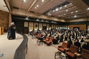 اعتکاف جلوه معنویت بانوی انقلاب اسلامی است